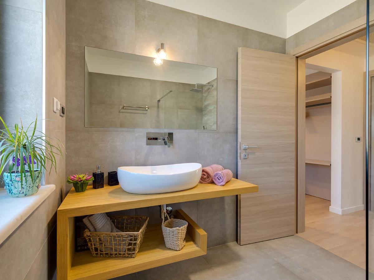 Villa Flora Vabriga Tar-Vabriga Kültér fotó