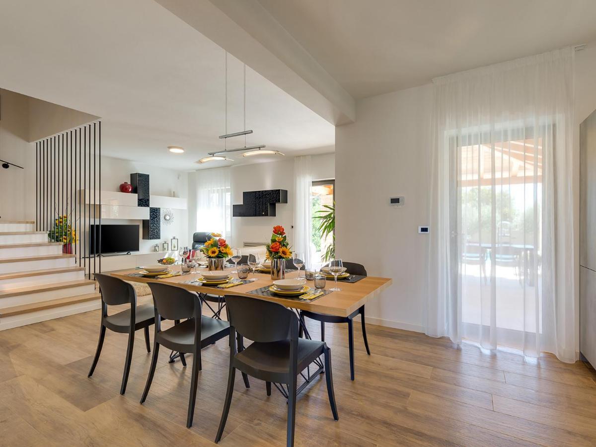 Villa Flora Vabriga Tar-Vabriga Kültér fotó